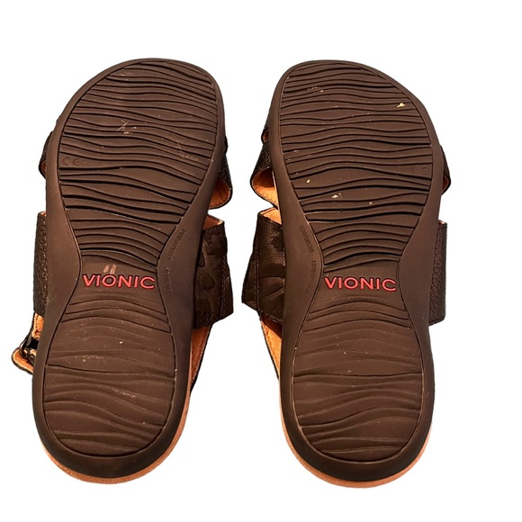Vionic Eira Leather Backstrap Sandal Black - Picture 8 of 8